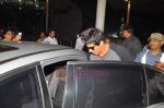Shahrukh Khan snapped at domestic airport on 20th June 2011 (16).JPG